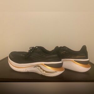 Saucony Endorphin Shift 3 Running Shoes